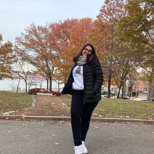 Meet your Posher, Habiba